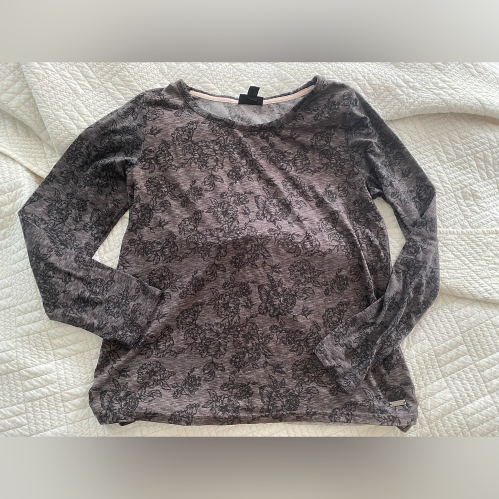 Tahari Floral Print Long Sleeve Top in Dusty Mauve and Black